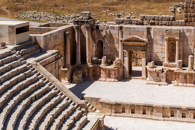 Pompeii, Vesuvius, Wine tasting and light lunch All Inclusive - Climbing Mount Vesuvius for Panoramic Views