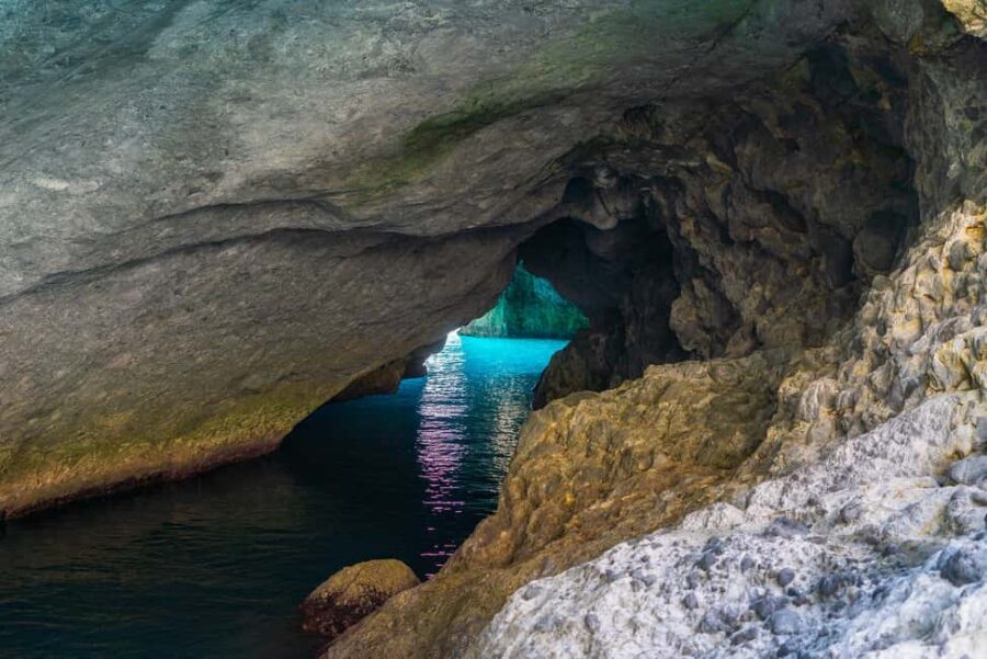 Ponza: Caves, sea stacks, and bays - Departure and Journey Start at Molo Musco