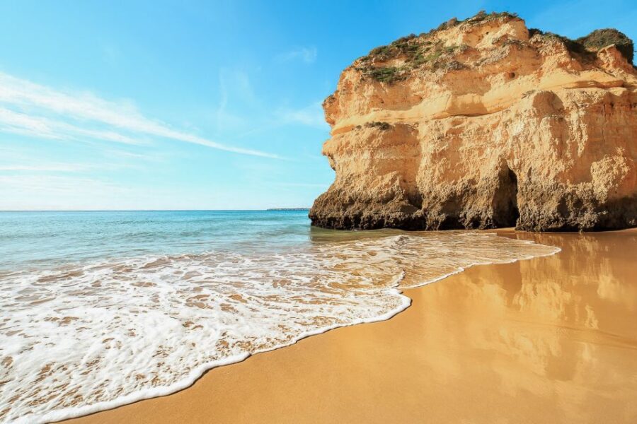 Portimão: Benagil Cave and Praia de Marinha Boat Tour - Visiting the Benagil Sea Cave: A Natural Wonder