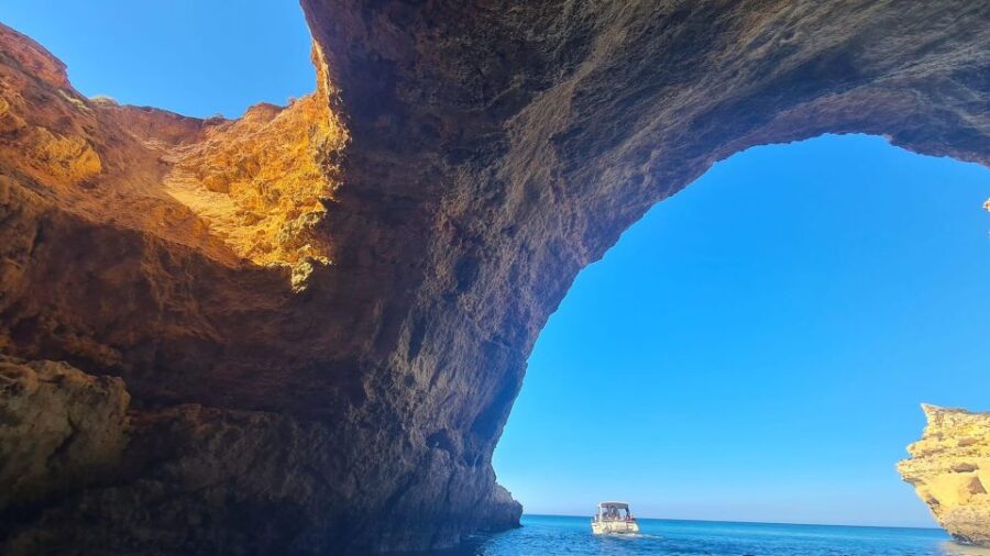 Portimão: Private Tour - Exploring the Famous Benagil Cave and Surroundings