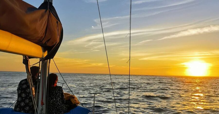 Porto: Charming Sailboat Cruise with Port Wine,Sunset Option - Enjoy a Toast with Port Wine in a Scenic Setting