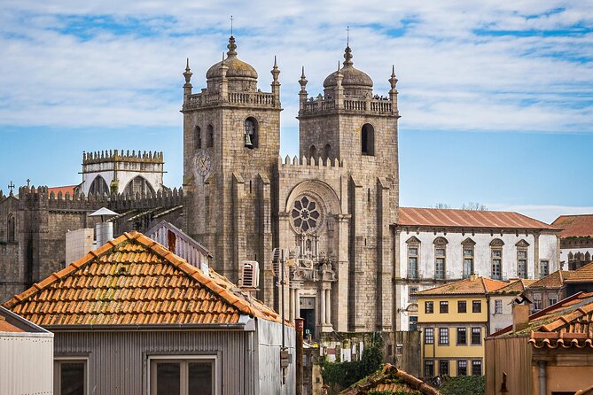 Porto City Center Walking Tour - Discovering Porto’s Historic Train Station: São Bento