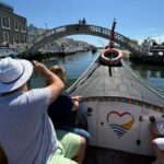 Porto: Coimbra, Aveiro, and Costa Nova Day Trip with Boat - Exploring Coimbra’s Historic University and Streets