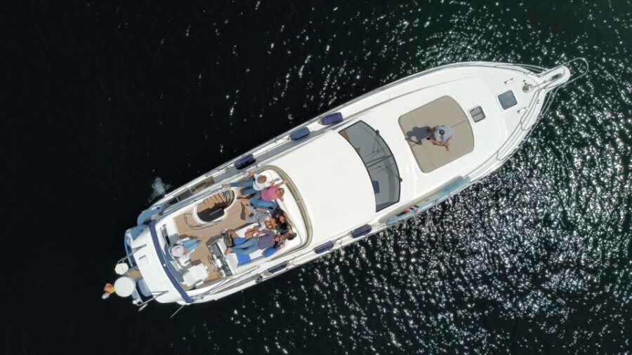 Porto: Douro River Cruise with Welcome Drink & Snacks - Discovering the Douro River from Porto