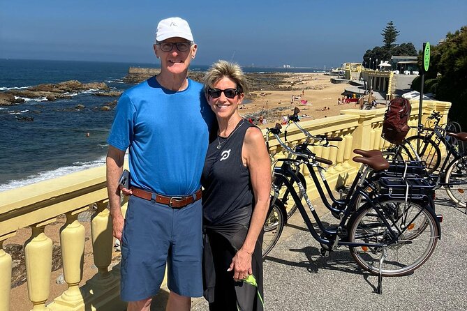 Porto E-Bike and Traditional Market-to-table lunch from Porto - Riding Along the Douro River to Foz do Douro