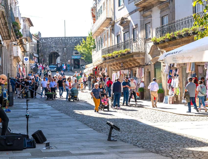 Porto: Full-Day Tour to Santiago de Compostela & Finisterre - Exploring Santiago de Compostela’s Historic Center and Cathedral