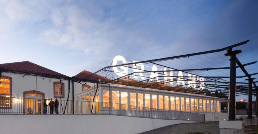 Porto: Graham's Port Lodge Tour & Vintage Room Wine Tasting - Visiting Graham’s Port Lodge in Vila Nova de Gaia