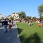 Porto Highlights (Private Walking Tour) - Visiting the Igreja dos Carmelitas Descalcos and Livraria Lello