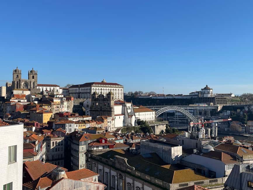 Porto: Historic Walking Tour with Local Guide - Starting Point and Meeting Details