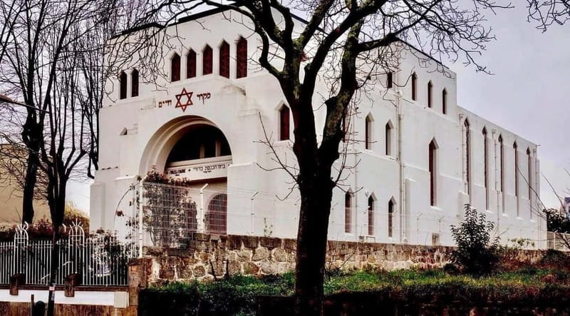 Porto Jewish Heritage Walking Tour Small group - Exploring Porto’s Ancient Jewish Quarters and Narrow Alleys