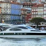 Porto: Luxury 6 Bridges Yacht Cruise with Wine & Snacks - Starting Point at Freixo Marina with a Welcome Drink