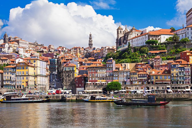 Porto: Morning City Tour with Six Bridges Cruise - Exploring Porto’s Main City Center and São Bento Railway Station