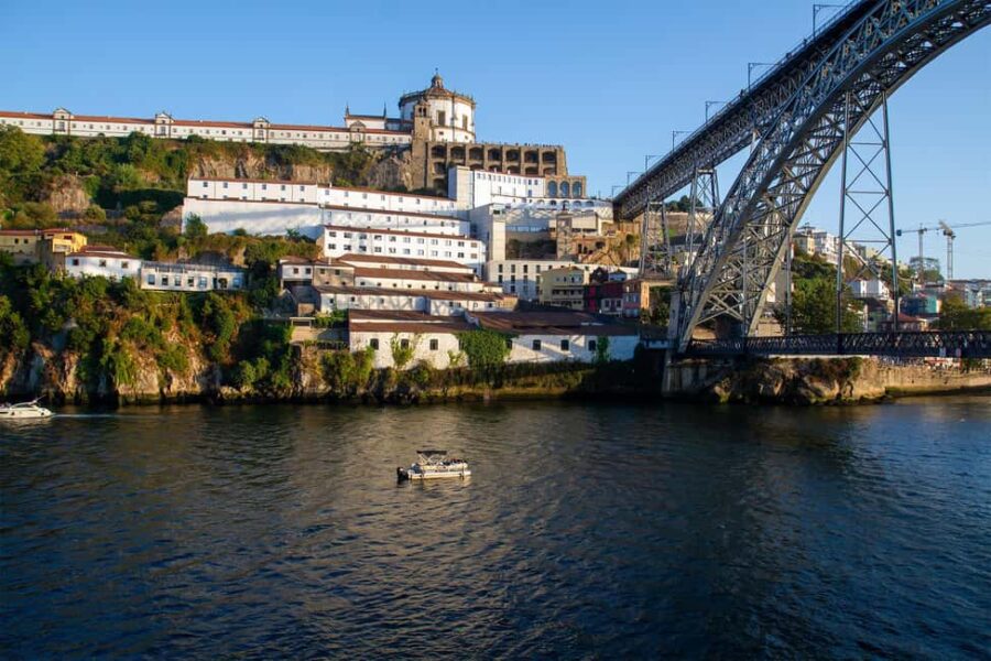 Porto: Old Town and Gaia Boat Tour - Porto’s Douro River: An Unmatched Perspective on Iconic Landmarks
