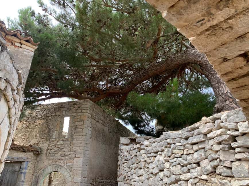 Porto Palermo, Qeparo & Borsh Waterfall Tour - Exploring Porto Palermo Castle’s Strategic Significance