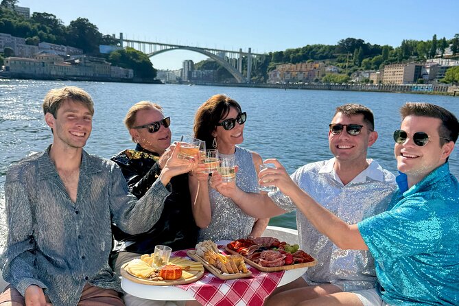Porto PRIVATE Boat Tour: Bridges, River Mouth & SUNSET - Exploring Porto’s Postcard-Worthy Ribeira Square