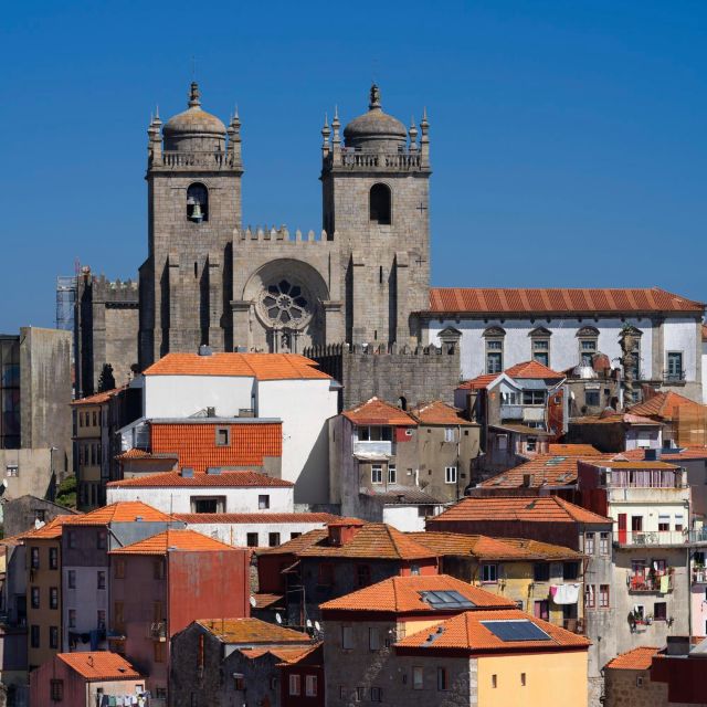 Porto: Private Exclusive History Tour with a Local - Discovering the Historic Landmarks of Porto