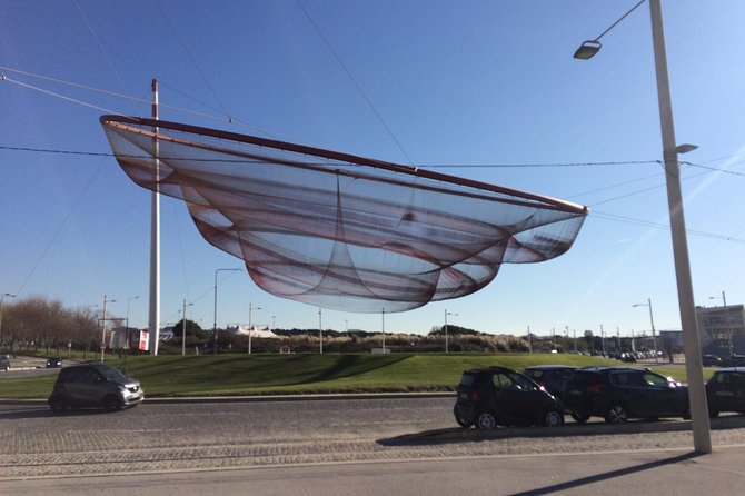 Porto private morning Tour, discover the most iconic attractions - The Historic Praça da Batalha and Teatro São João