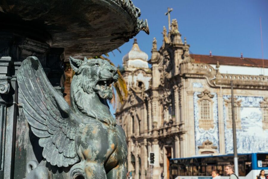 Porto: Private Tour with Locals  Highlights & Hidden Gems - Starting Point at Fonte dos Leões