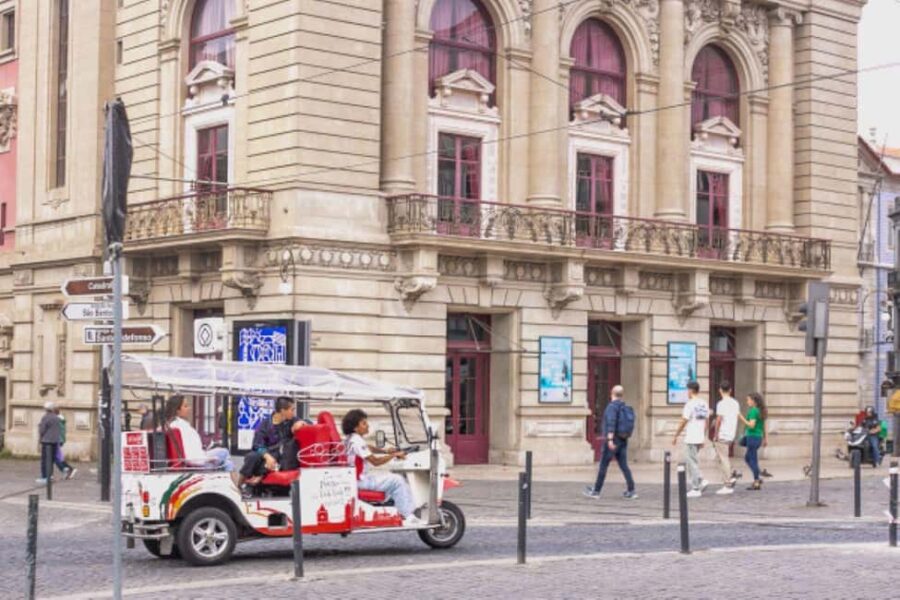 Porto: Private Tuk Tuk Tour in Porto's Historic Center - The Convenience of a Private, One-Hour Experience