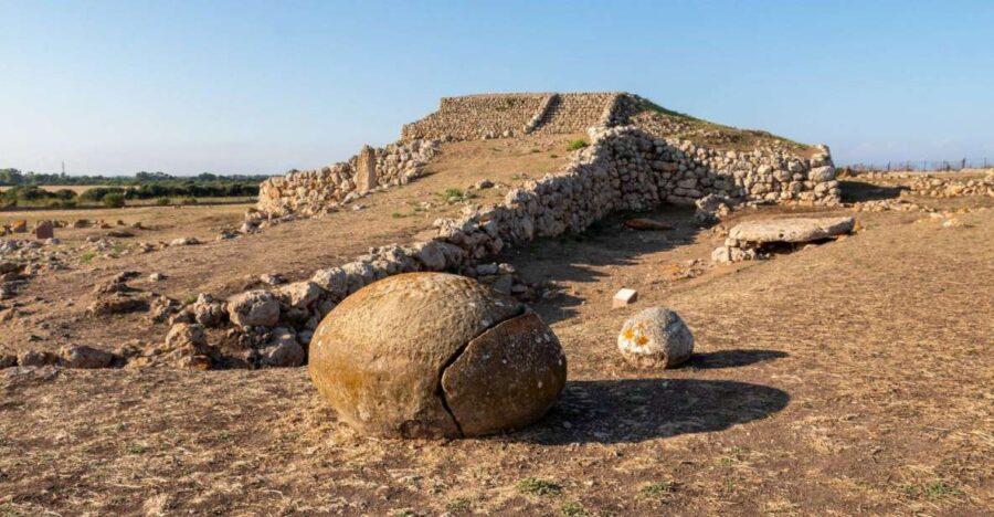 Porto Torres: Monte d'Accoddi & Su Crucifissu Mannu - Starting Point at Monte dAccoddis Parking Area