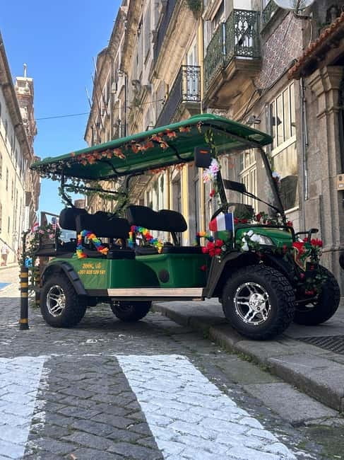 Porto Tour: Street Art & Architecture Experience 3h - Starting at the Estatua de Vimara Pérez in Porto