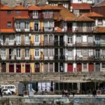 Porto Walking Tour, you cannot miss it! (small-groups) - The Guides Role in Bringing Porto’s Stories to Life