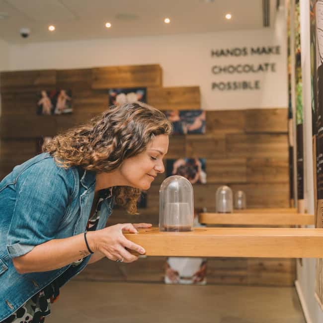 Porto: WOW Daily Ticket: Explore, taste & enjoy in 2 days - Shopping and Souvenirs with Discounts