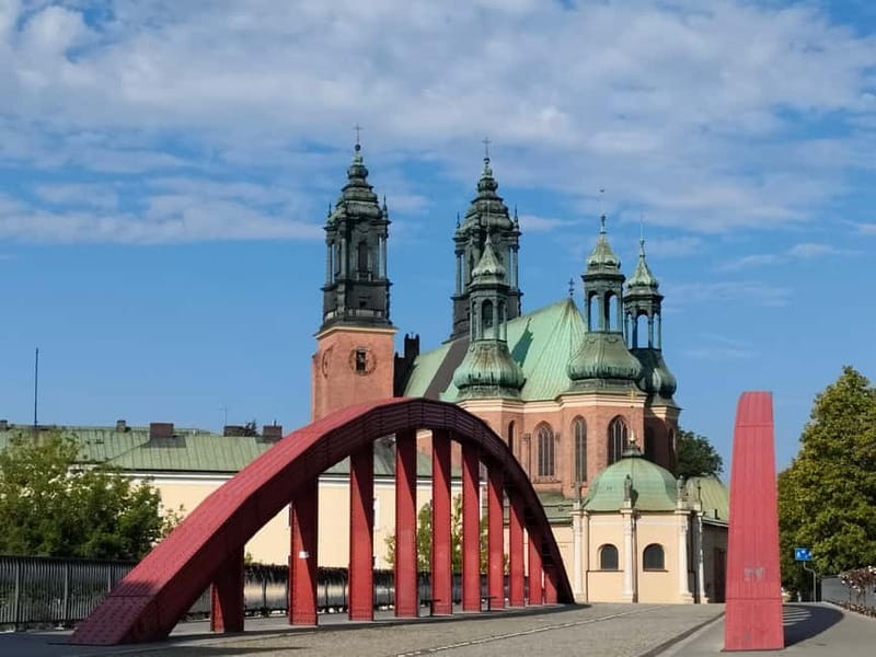 Pozna: Cathedral Island and ródka District Guided Tour - Visiting Cathedral Island: The Heart of Poznańs Origins