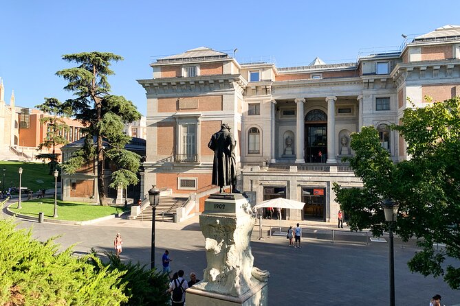 Prado City Tour Royal Palace in one day with entrance and pick-up - Exploring Madrid’s Vibrant Streets and Neighborhoods