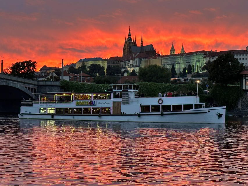Prague: 2-Hour Historic Boat Cruise with Delicious Lunch - The Route: From Charles Bridge to the Castle and Back