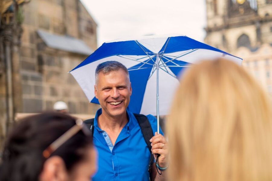 Prague: 6-Hour Tour with River Boat Cruise and Lunch - Starting Point and Tour Duration