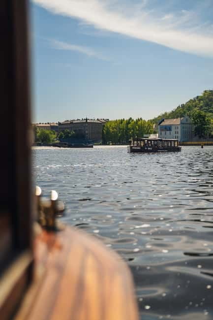Prague: Canal Cruise Around Charles Bridge - What the Air of the Waterway Adds to the Experience