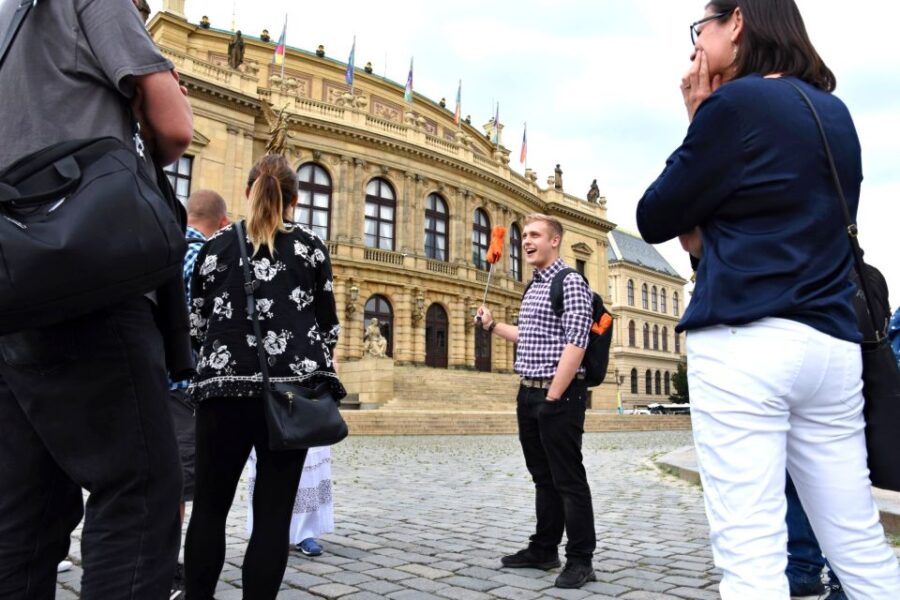Prague: Castle and Jewish Quarter Tour with Cruise and Lunch - Exploring the Prague Castle Complex by Tram and Foot