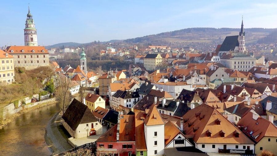 Prague: Cesky Krumlov Private Day Trip with a Local - Visiting Cesky Krumlov’s Most Iconic Sights