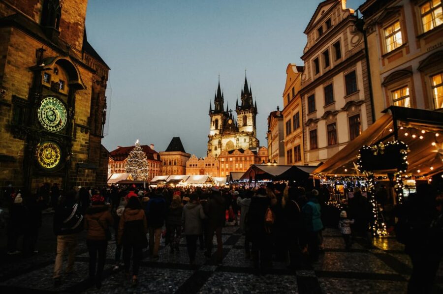 Prague: Christmas Markets Tour with Local Guide - Václavské Square: A Blend of Shopping and Tradition