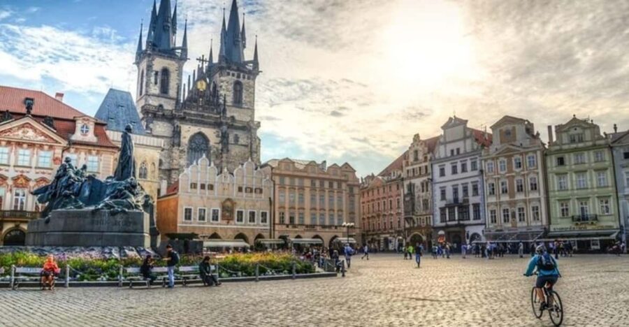 Prague: City Highlights Walking Tour - Starting Point at Veleslavínova for Easy Access