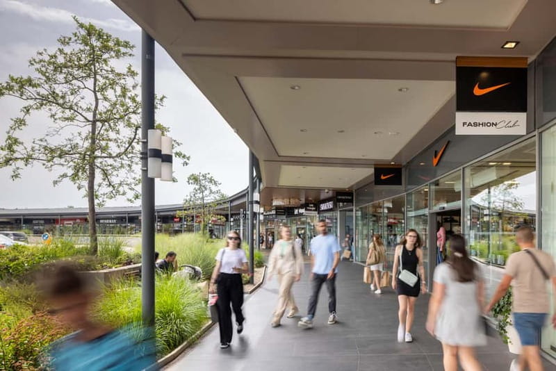 Prague: Fashion Arena Prague Outlet Half-Day Shopping Tour - Seamless Transfers from Hotel to Outlet and Back