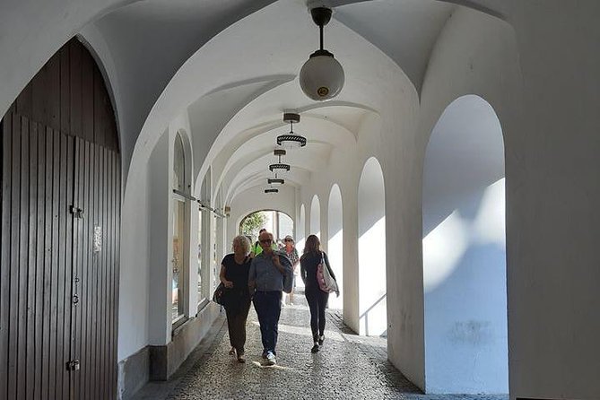 Prague Historical City Center Essential Walk - Starting Point: The Powder Tower and Its Significance
