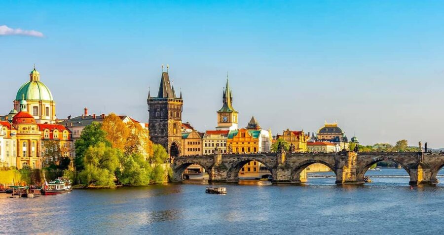 Prague: MegaCombo Tickets with Castle, Cruise & Walking Tour - Guided Walking Tour: Old Town and Jewish Quarter