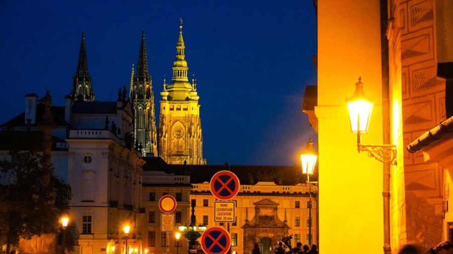 Prague: Nový Svt and Malá Strana Night Walking Tour - Practical Details on the Tour Itinerary