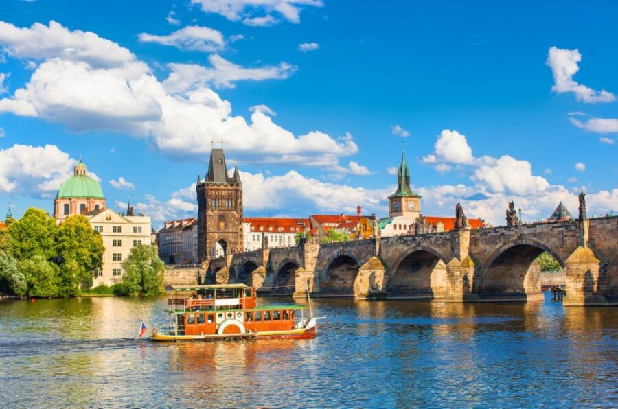Prague Old Town Family Tour, Attractions, Royal Castle - Meeting Point and Tour Duration