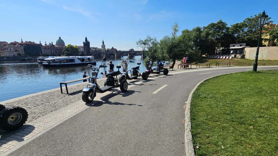 Prague Old Town: Guided Tour on eScooters - The Experience of Driving an Electric Scooter or Trike in Prague