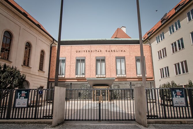 Prague Old Town, River Cruise and Prague Castle Sightseeing Tour Including Lunch - Exploring UNESCO World Heritage Sites in Prague