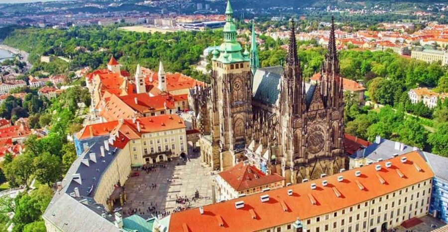 Prague: Prague Castle Guided Tour - Inside San Vitus Cathedral and Its Significance