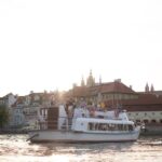 Prague: Private Beer Boat Cruise with Unlimited Beer - How the Tour Showcases Prague’s Landmarks from the Water
