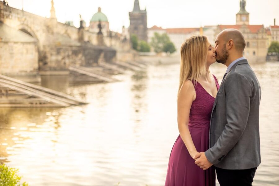 Prague Sunrise Photoshoot + Walking Tour - Starting Point and Pickup Options in Prague
