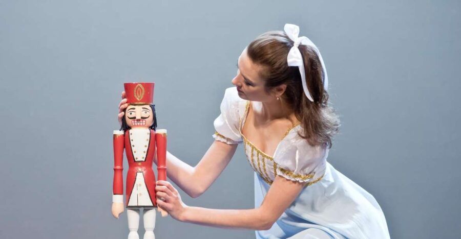 Prague: The Nutcracker Ballet Tickets - The Performance: A Classic Ballet with a Festive Twist