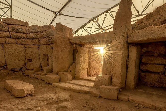 Prehistoric Temples, Limestone Heritage and Blue Grotto Tour - Exploring the Megalithic Temples of Ħaġar Qim and Mnajdra