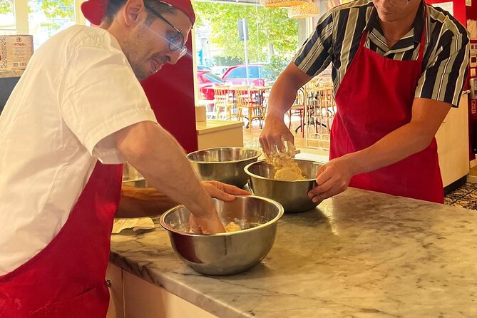 Premium Pizza Making Class at a Pizzeria in Como - Mastering the Art of Pizza Dough Preparation