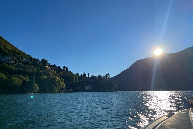 Private 1 hour Boat Tour Como Lake Como - In Front of Villa Troubetzkoy and the Mylius Residence